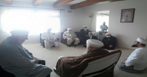 Efendi Hazretleri Mahmud Efendi Camii`ni gezdiler